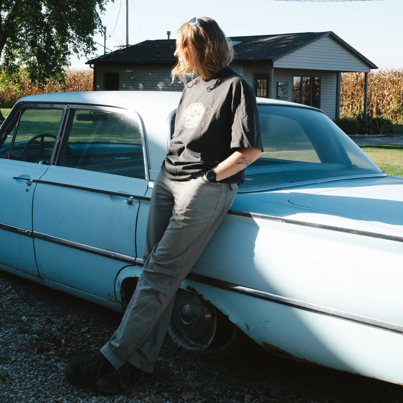 Belt Buckle T-Shirt (Vintage Grey)